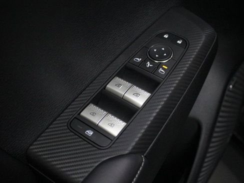 New 2026 Mitsubishi Outlander SE image 16