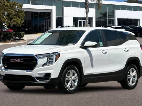 Used 2024 GMC Terrain SLE FWD image 7
