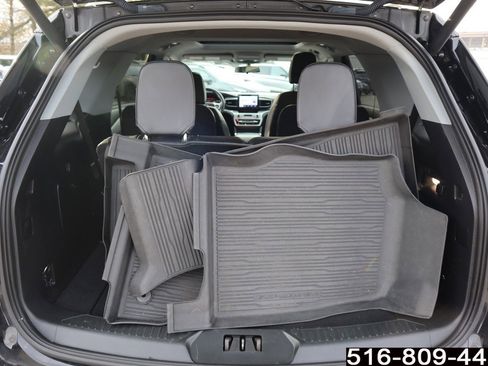 Used 2022 Ford Explorer XLT w/ Equipment Group 202A image 32