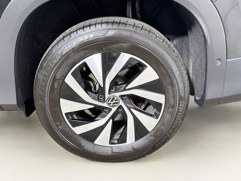 Used 2025 Volkswagen Tiguan S AWD/4WD image 27