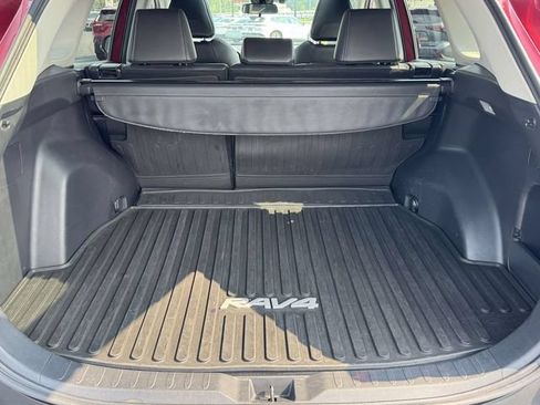 Used 2020 Toyota RAV4 XLE Premium AWD/4WD image 10