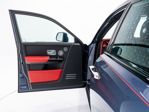 New 2026 Rolls-Royce Phantom Sedan image 11