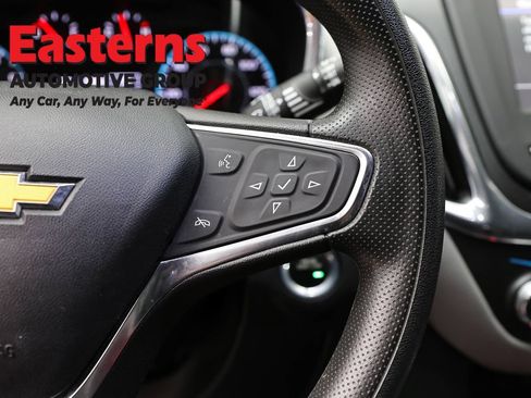 Used 2019 Chevrolet Equinox LS w/ LS Convenience Package AWD/4WD image 16