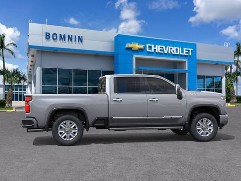 New 2026 Chevrolet Silverado 2500 High Country w/ High Country Premium Package AWD/4WD image 6