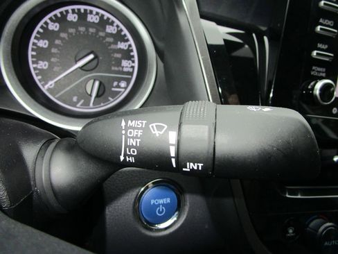 Used 2022 Toyota Camry LE image 27