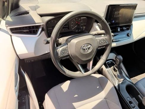 Used 2025 Toyota Corolla SE FWD image 19