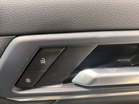 Used 2025 GMC Terrain Elevation image 16