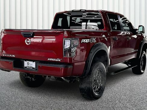 Used 2018 Nissan Titan PRO-4X w/ Pro-4x Convenience Package AWD/4WD image 6
