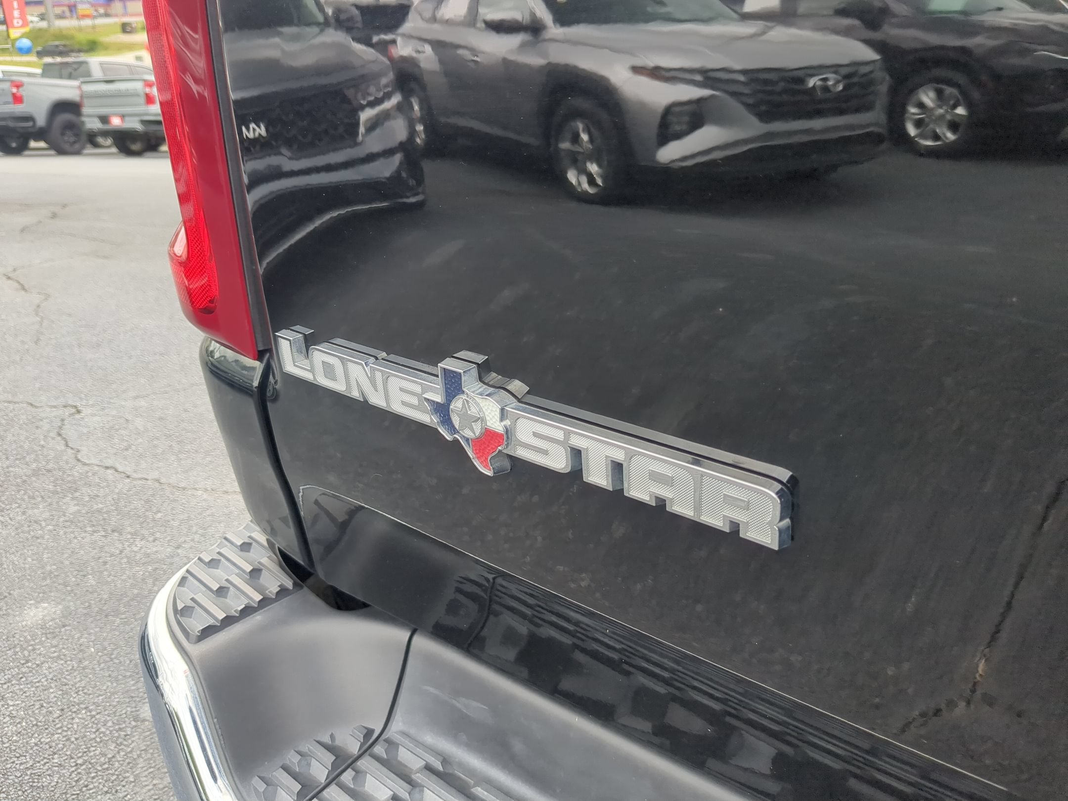 Used 2025 RAM 1500 Lone Star AWD/4WD image 29