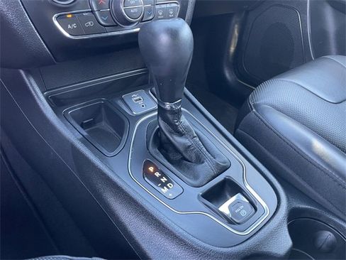 Used 2019 Jeep Cherokee High Altitude image 20