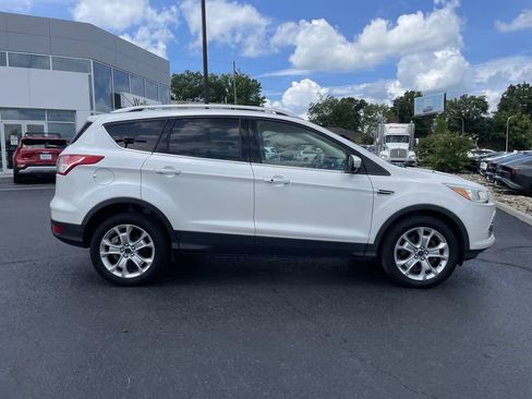 Used 2016 Ford Escape Titanium AWD/4WD image 4