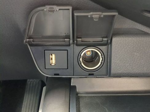 Used 2024 Toyota Camry SE w/ Convenience Package FWD image 23