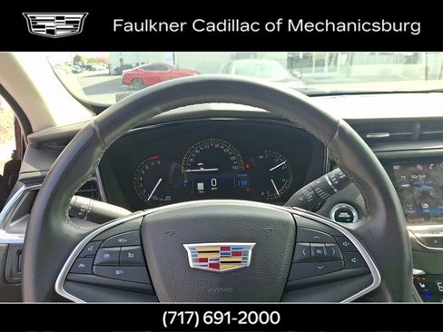 Used 2017 Cadillac XT5 Premium Luxury image 19