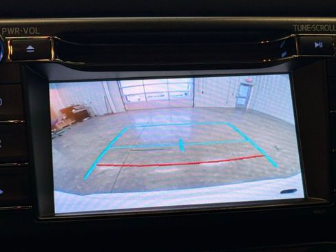 Used 2018 Toyota RAV4 LE image 26