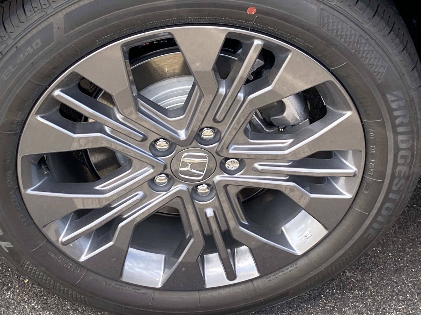 New 2027 Honda Odyssey Touring image 6
