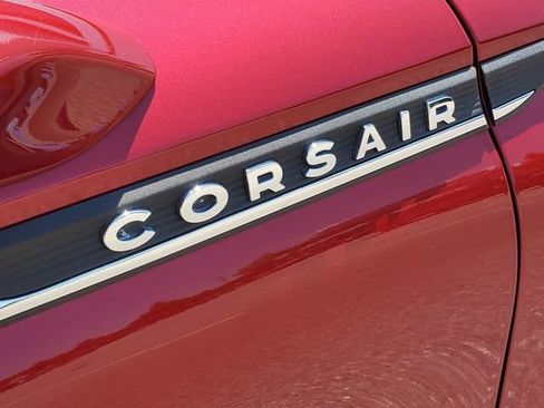 Used 2023 Lincoln Corsair AWD w/ Equipment Group 101A image 6