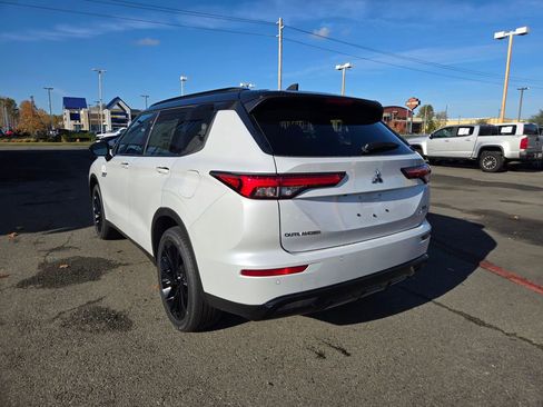 New 2025 Mitsubishi Outlander SEL Black Edition image 7
