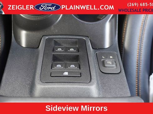 Used 2022 Ford Bronco Badlands image 23