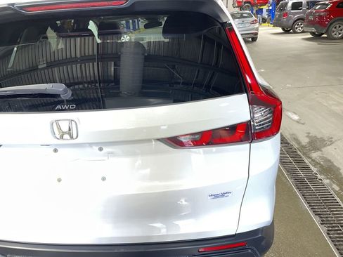 Used 2023 Honda CR-V EX image 11