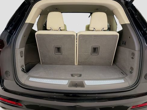 Used 2021 Cadillac XT6 Premium Luxury w/ LPO, Floor Liner Package AWD/4WD image 40