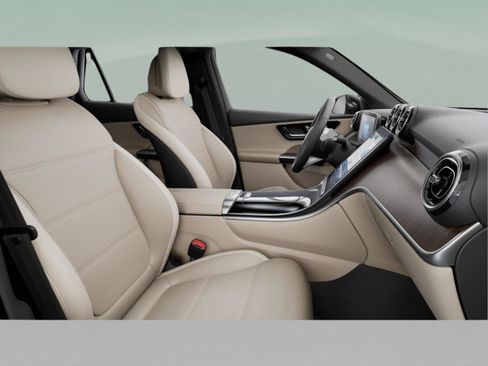 Used 2026 Mercedes-Benz GLC 300 image 42