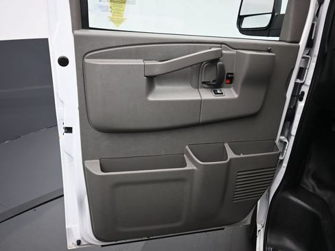 Used 2023 Chevrolet Express 3500 LS RWD image 9