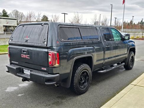 Used 2018 GMC Sierra 1500 SLT image 36