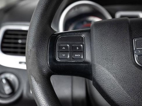 Used 2016 Dodge Journey SXT w/ Comfort/Convenience Group image 32