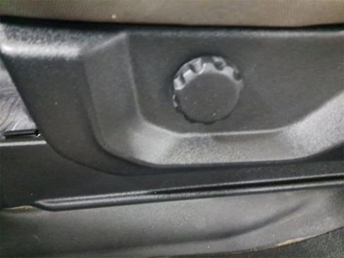 Used 2019 Ford F150 XLT w/ Trailer Tow Package image 25