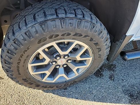 Certified 2022 GMC Canyon AT4 AWD/4WD image 49