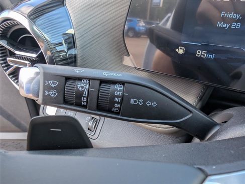 New 2026 Chevrolet Equinox LT w/ Convenience Package II FWD image 27