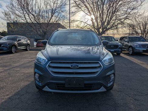 Used 2018 Ford Escape SE image 2