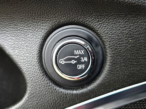 Used 2024 Buick Enclave Premium image 22