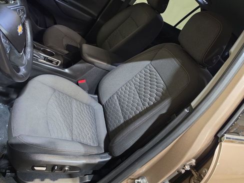 Used 2019 Chevrolet Equinox LT FWD image 13
