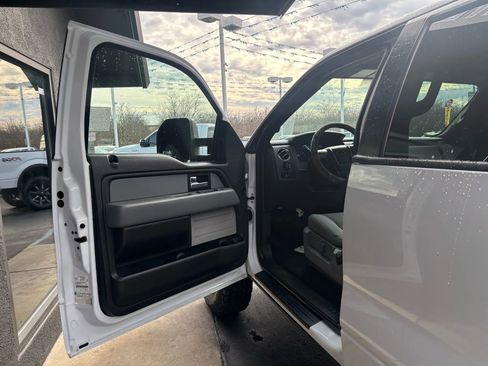 Used 2014 Ford F150 XLT image 8