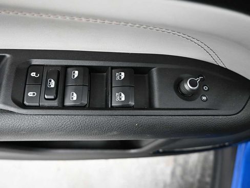 Used 2023 Jeep Compass Limited AWD/4WD image 20