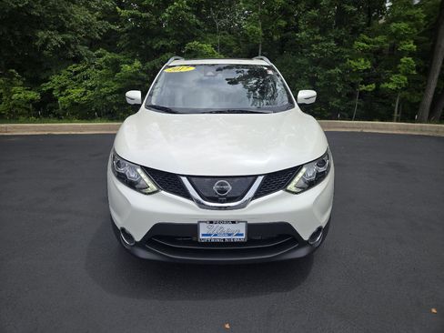 Used 2017 Nissan Rogue Sport SL w/ SL Premium Package AWD/4WD image 7