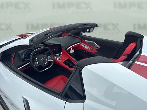 Used 2024 Chevrolet Corvette Z06 w/ Z07 Performance Package RWD image 27