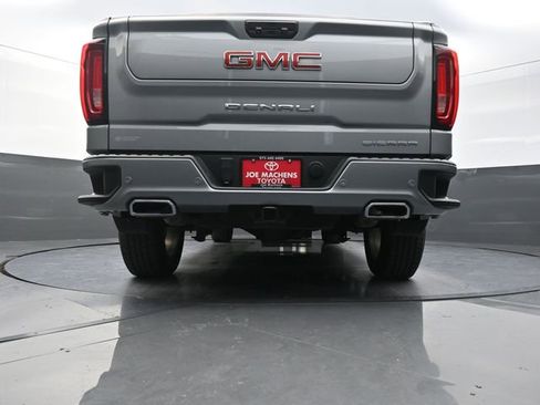 Used 2023 GMC Sierra 1500 Denali AWD/4WD image 6