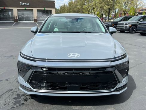 New 2026 Hyundai Sonata SE FWD image 3