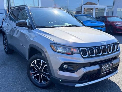 Used 2023 Jeep Compass Limited w/ Sun and Sound Group AWD/4WD image 1
