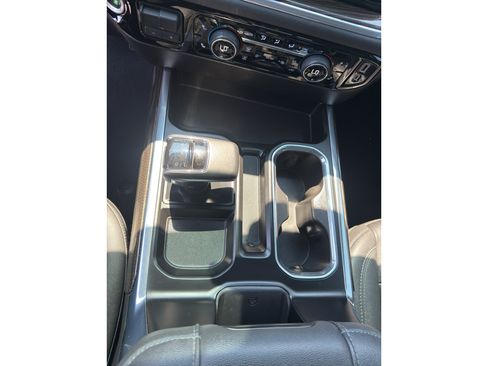 Used 2022 Chevrolet Silverado 1500 RST w/ Convenience Package II AWD/4WD image 22