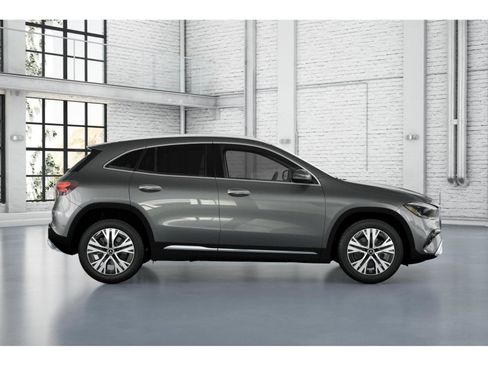New 2026 Mercedes-Benz GLA 250 4MATIC image 2