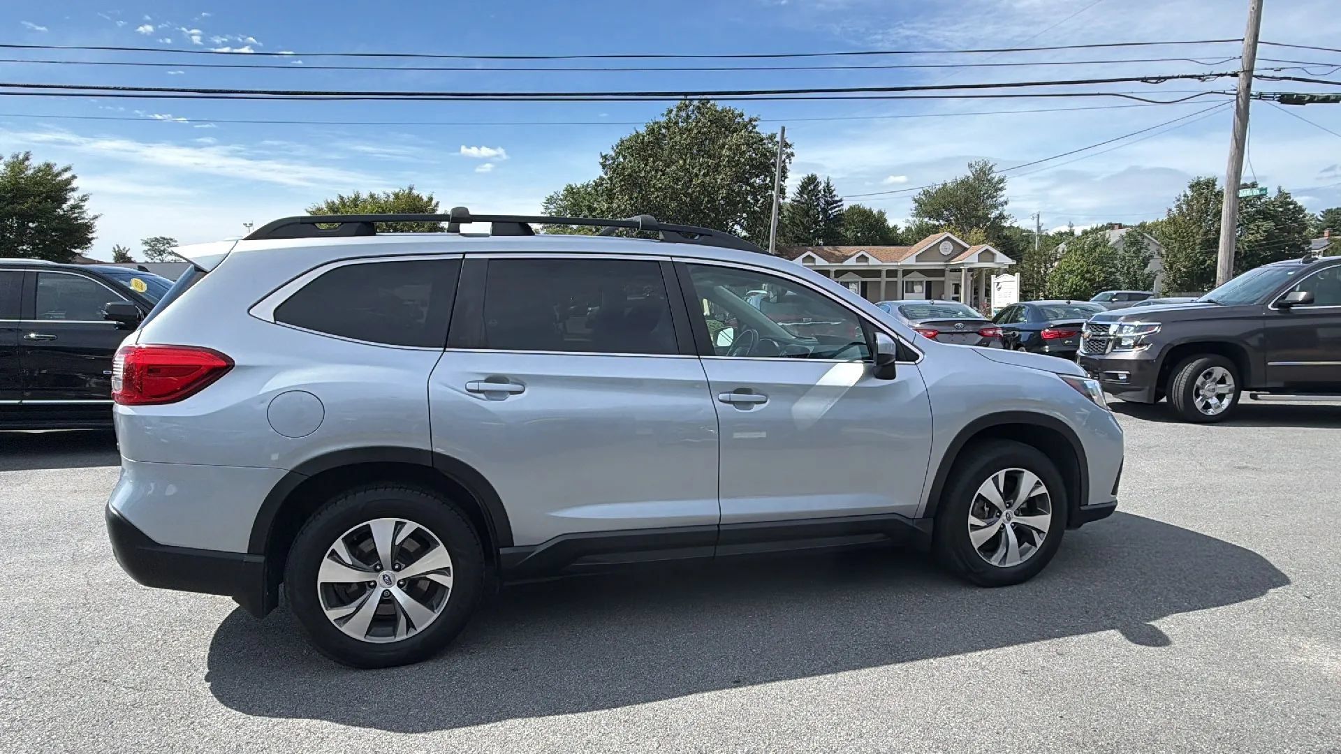 Used 2021 Subaru Ascent Premium w/ Convenience Package AWD/4WD image 8