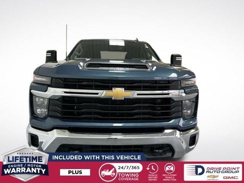 Used 2024 Chevrolet Silverado 2500 LT image 11
