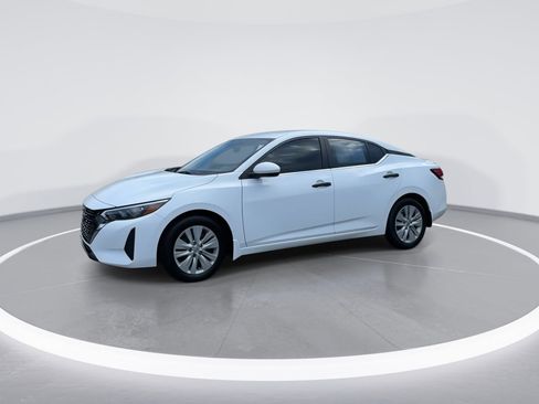 Used 2024 Nissan Sentra S image 3