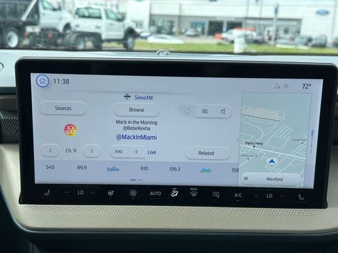 New 2025 Ford Maverick Lariat w/ 4K Tow Package image 12