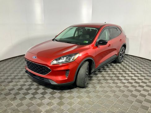 Used 2021 Ford Escape SE w/ SE Sport Appearance Package AWD/4WD image 12