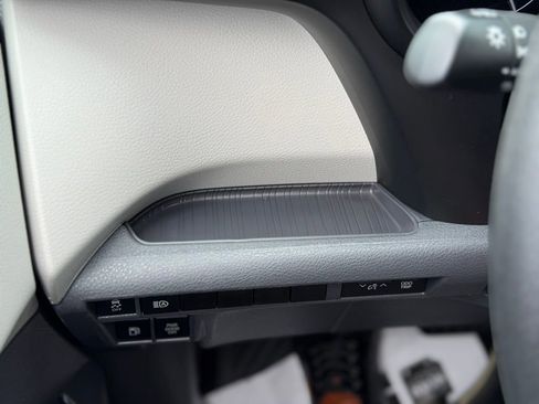 Certified 2024 Toyota Sienna LE w/ LE Plus Package AWD/4WD image 29