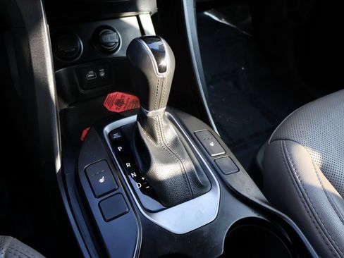 Used 2017 Hyundai Santa Fe Sport image 40